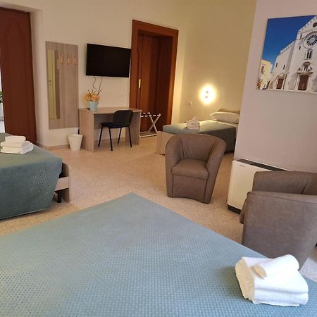 Lupi E Agnelli Bed & Breakfast Bari Ngoại thất bức ảnh