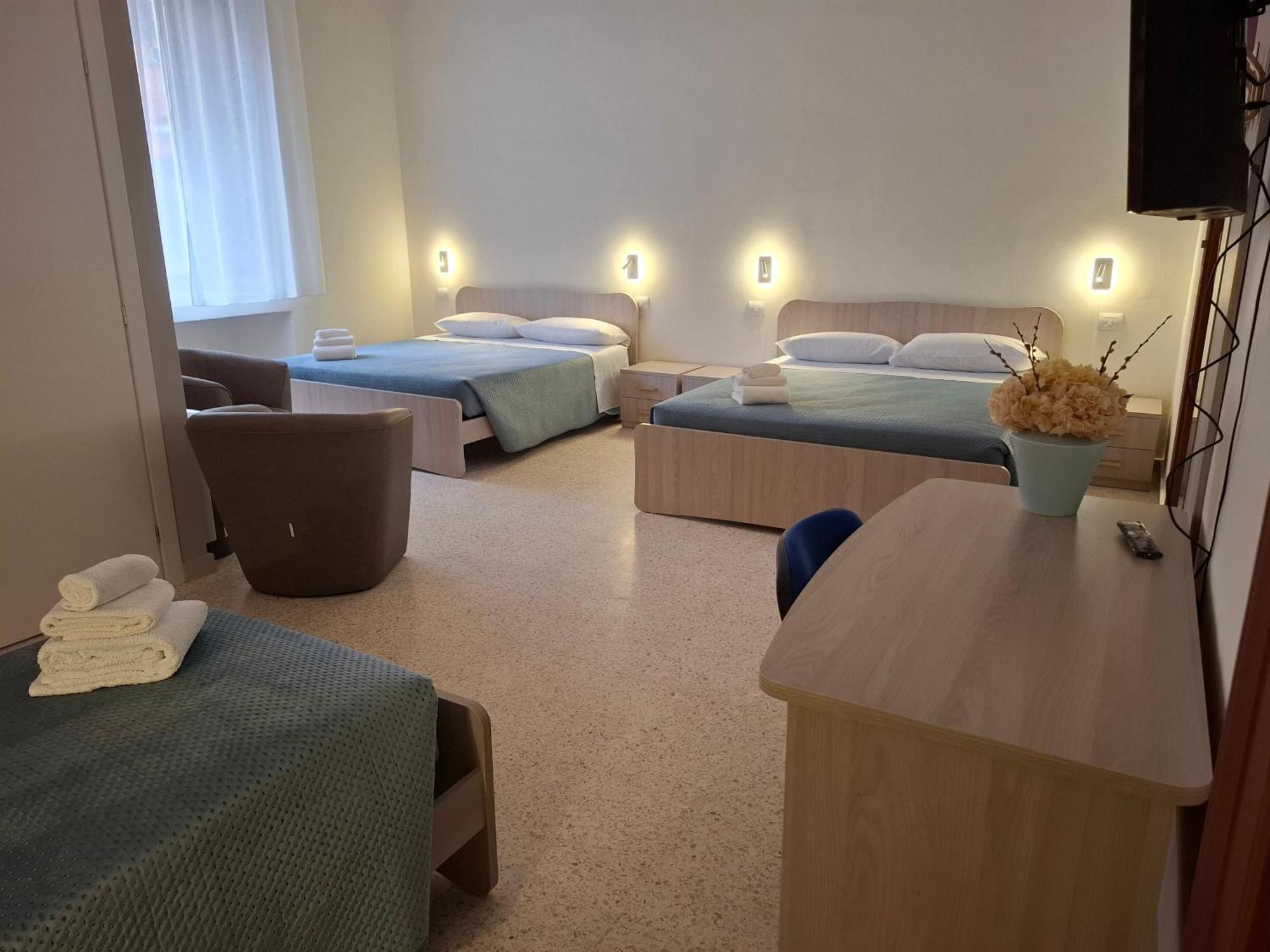 Lupi E Agnelli Bed & Breakfast Bari Ngoại thất bức ảnh