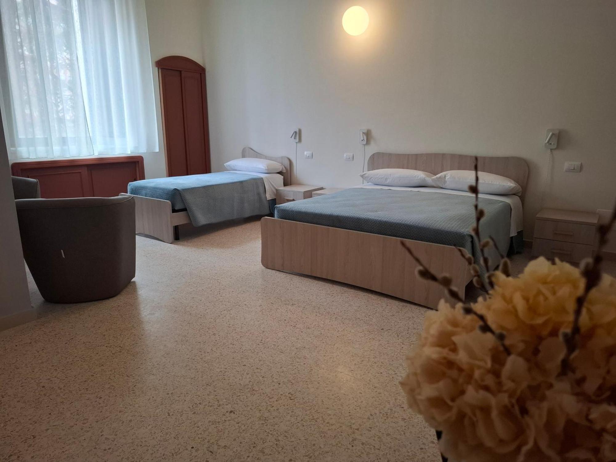 Lupi E Agnelli Bed & Breakfast Bari Ngoại thất bức ảnh