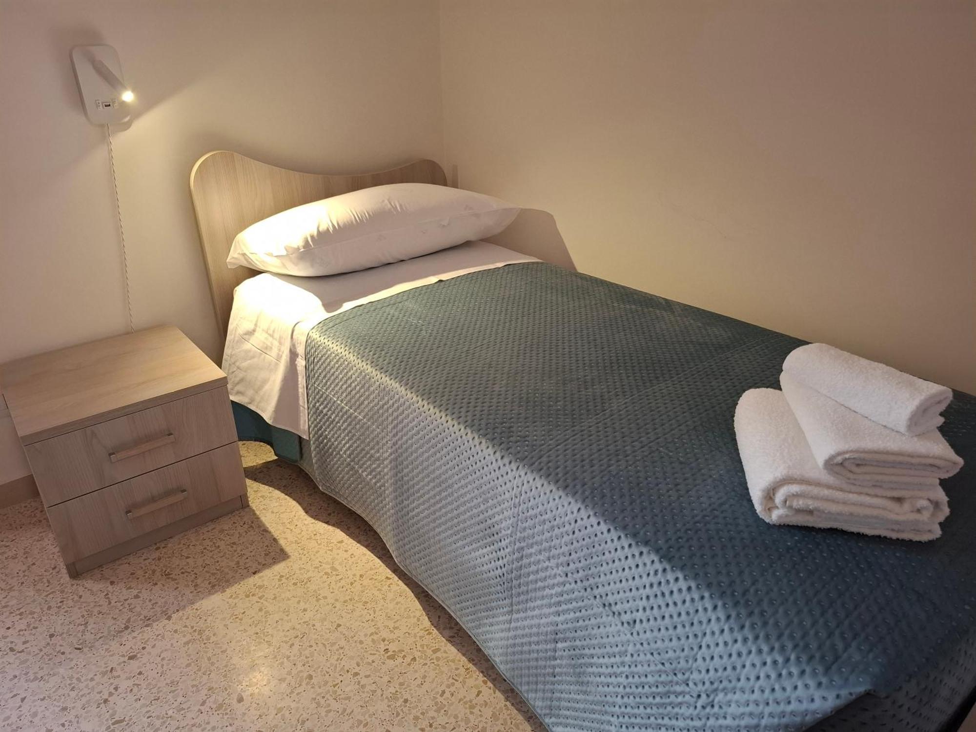 Lupi E Agnelli Bed & Breakfast Bari Ngoại thất bức ảnh